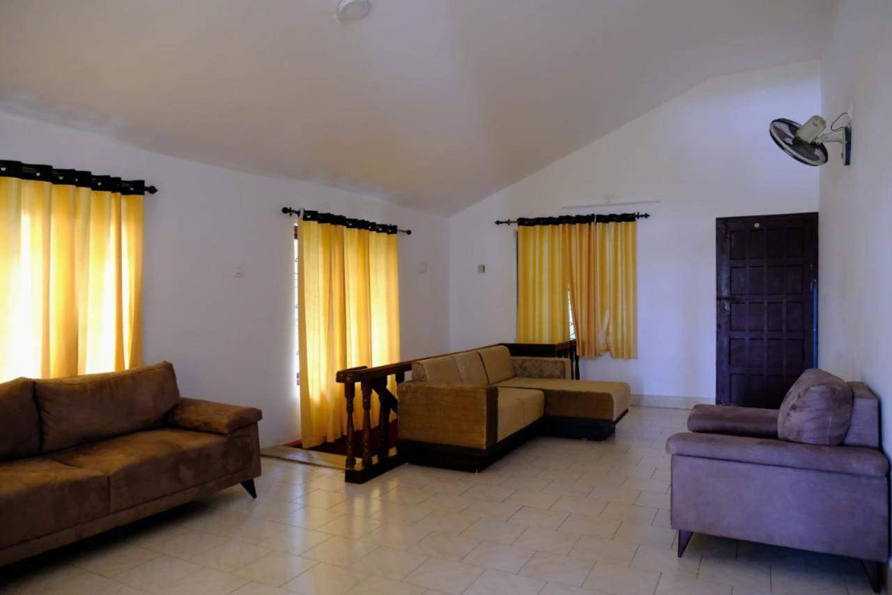 The Wayanad Club Hotel Sultan Bathery Exterior foto