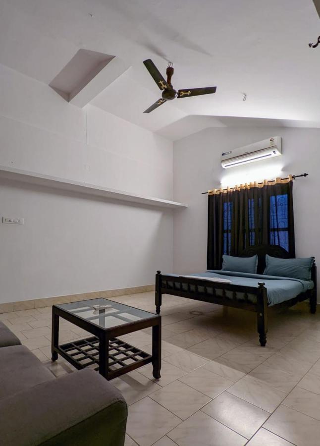 The Wayanad Club Hotel Sultan Bathery Exterior foto